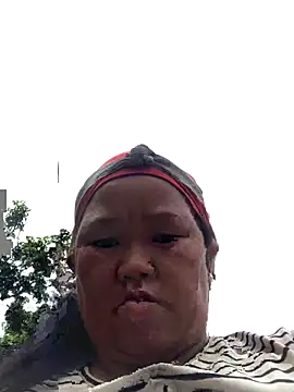 Snapshot of riso-00 chatting on 09/22/25, 04:14 riso-00 online show from 09/22/25, 04:14