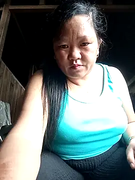 Snapshot of riso-00 chatting on 09/30/25, 03:44 riso-00 online show from 09/30/25, 03:44