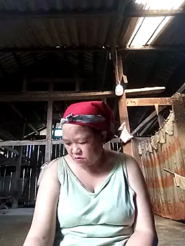 Snapshot of riso-00 chatting on 10/08/25, 04:21 riso-00 online show from 10/08/25, 04:21