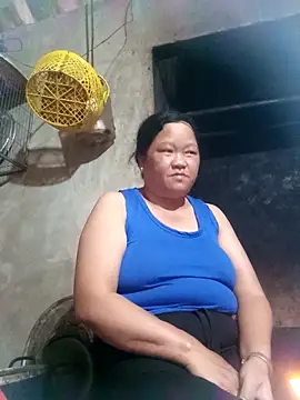 Snapshot of riso-00 chatting on 10/14/25, 01:28 riso-00 online show from 10/14/25, 01:28