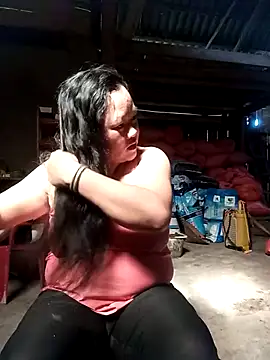 Snapshot of riso-00 chatting on 11/07/25, 02:55 riso-00 online show from 11/07/25, 02:55