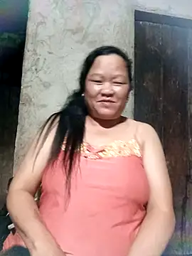 Snapshot of riso-00 chatting on 11/08/25, 03:23 riso-00 online show from 11/08/25, 03:23