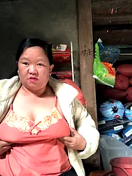 Snapshot of riso-00 chatting on 11/28/25, 03:09 riso-00 online show from 11/28/25, 03:09