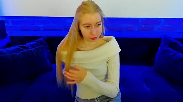 Alina Blonde online show from 11/05/25, 06:35