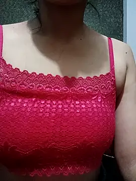 Snapshot of Neha_Singh92 chatting on 09/12/25, 03:56 Neha Singh92 online show from 09/12/25, 03:56