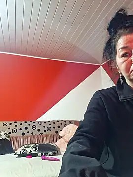 Soffy Skye online show from 11/13/25, 08:02