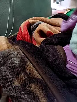 Snapshot of Hot_hatn37 chatting on 12/01/25, 10:20 Hot hatn37 online show from 12/01/25, 10:20