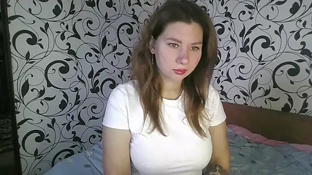 YourEmilie online show from 10/21/25, 07:53