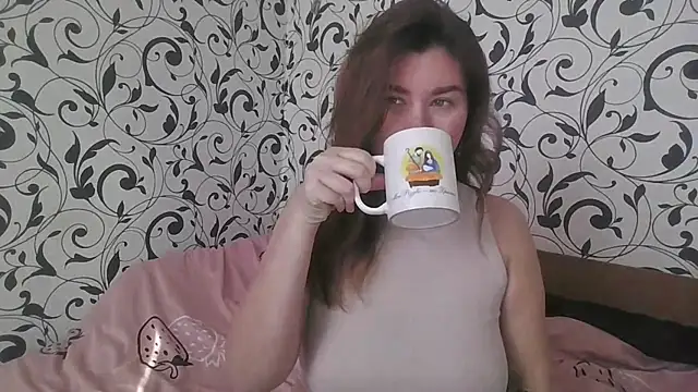 Snapshot of YourEmilie chatting on 01/16/26, 09:24 YourEmilie online show from 01/16/26, 09:24