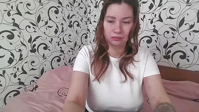 Snapshot of YourEmilie chatting on 02/03/26, 09:03 YourEmilie online show from 02/03/26, 09:03