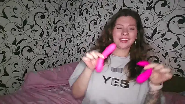 Snapshot of YourEmilie chatting on 02/15/26, 01:20 YourEmilie online show from 02/15/26, 01:20