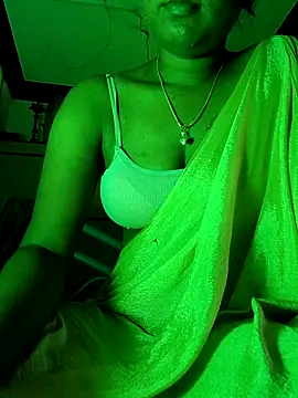 Snapshot of Tamil_Kavitha chatting on 05/02/26, 07:24 Tamil Kavitha online show from 05/02/26, 07:24