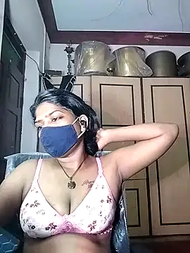 Snapshot of Tamil_Kavitha chatting on 07/04/26, 07:20 Tamil Kavitha online show from 07/04/26, 07:20