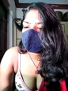 Snapshot of Tamil_Kavitha chatting on 07/07/26, 04:22 Tamil Kavitha online show from 07/07/26, 04:22