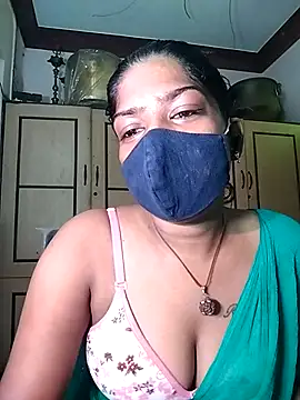 Snapshot of Tamil_Kavitha chatting on 07/10/26, 06:17 Tamil Kavitha online show from 07/10/26, 06:17