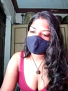 Snapshot of Tamil_Kavitha chatting on 07/16/26, 04:35 Tamil Kavitha online show from 07/16/26, 04:35