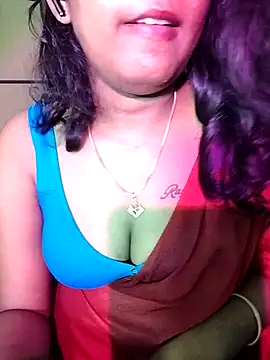Snapshot of Tamil_Kavitha chatting on 07/27/26, 05:36 Tamil Kavitha online show from 07/27/26, 05:36