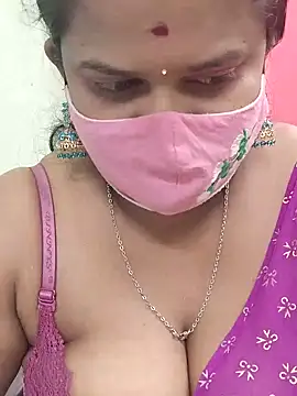 Snapshot of Diya_Rani chatting on 10/04/25, 05:22 Diya Rani online show from 10/04/25, 05:22