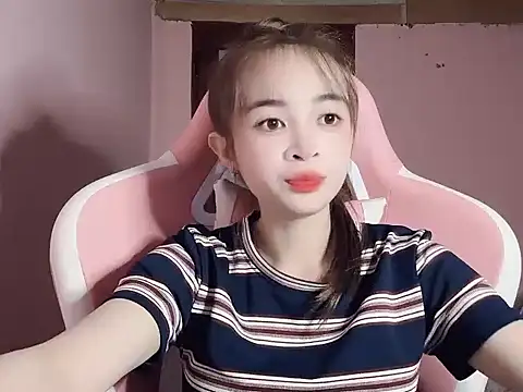 Suna7383 online show from 11/14/25, 04:28