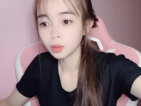 Suna7383 online show from 12/18/25, 08:26