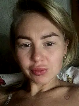 MartaLuna  online show from 09/27/25, 09:20