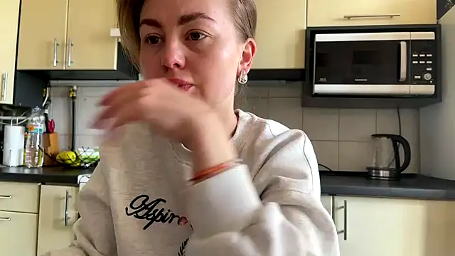 MartaLuna  online show from 04/23/26, 06:14