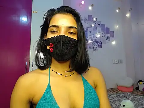 Snapshot of Sweetangle24 chatting on 10/28/25, 07:38 Sweetangle24 online show from 10/28/25, 07:38