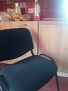 dani0069 online show from 09/19/25, 03:13