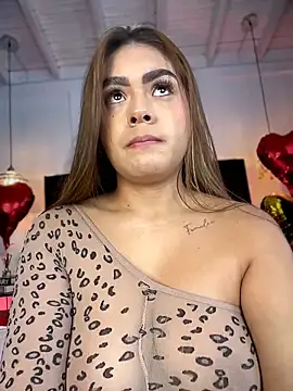 Snapshot of MayaMoanXXX chatting on 02/16/26, 02:02 MayaMoanXXX online show from 02/16/26, 02:02