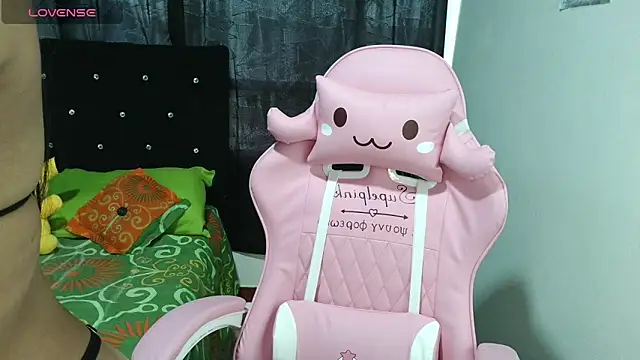 Maron baez 18 online show from 11/28/25, 01:03