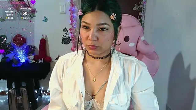 Snapshot of Maron_baez_18 chatting on 05/09/26, 01:22 Maron baez 18 online show from 05/09/26, 01:22
