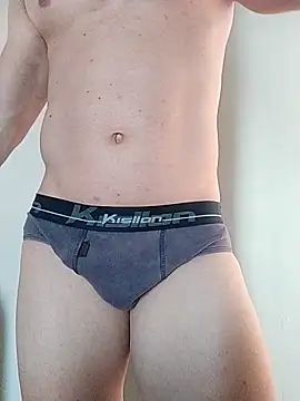 Snapshot of brankinho28 chatting on 09/19/25, 12:50 brankinho28 online show from 09/19/25, 12:50