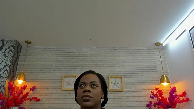 Snapshot of AliceVegga chatting on 12/03/25, 03:14 AliceVegga online show from 12/03/25, 03:14