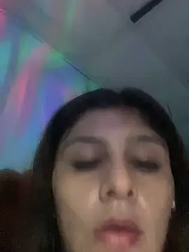Snapshot of Guerita-96 chatting on 10/20/25, 12:11 Guerita-96 online show from 10/20/25, 12:11