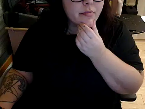 Eli BBW online show from 11/04/25, 12:43