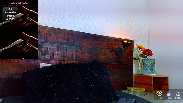 Snapshot of JhosuaVega chatting on 09/20/25, 01:17 JhosuaVega online show from 09/20/25, 01:17