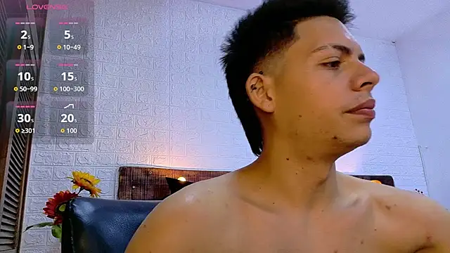 Snapshot of JhosuaVega chatting on 11/26/25, 04:02 JhosuaVega online show from 11/26/25, 04:02