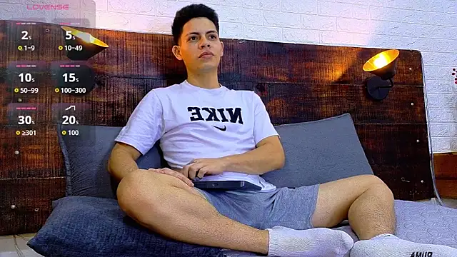 Snapshot of JhosuaVega chatting on 12/03/25, 01:46 JhosuaVega online show from 12/03/25, 01:46