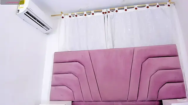 miajhonsonx online show from 03/02/26, 02:13