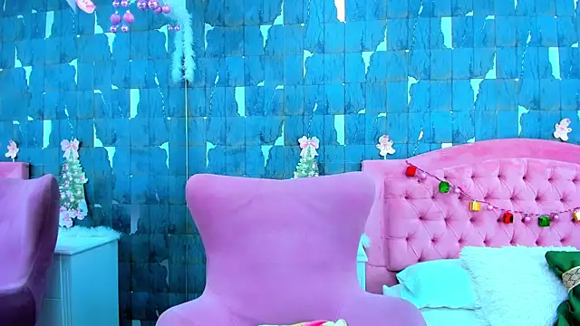 EvelynBun online show from 12/18/25, 02:45