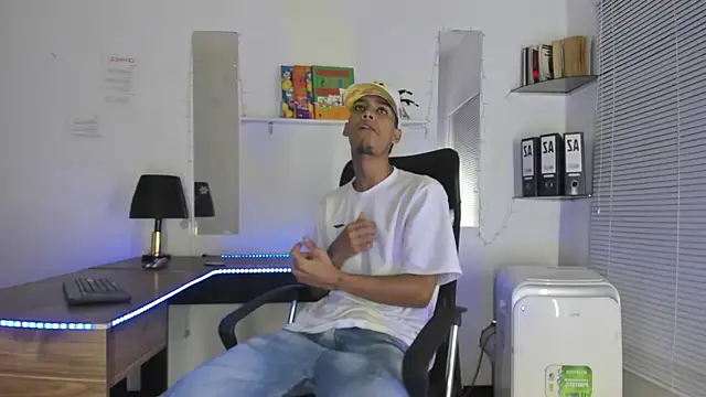 xxKamadevaxx online show from 11/12/25, 12:27