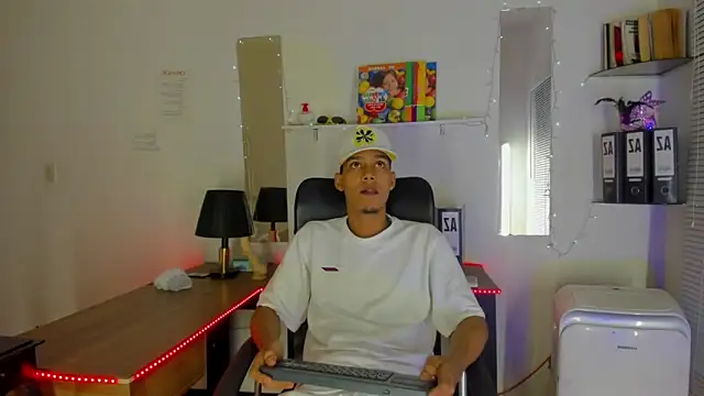 xxKamadevaxx online show from 11/19/25, 12:49