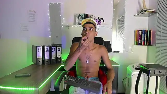 xxKamadevaxx online show from 01/09/26, 12:46