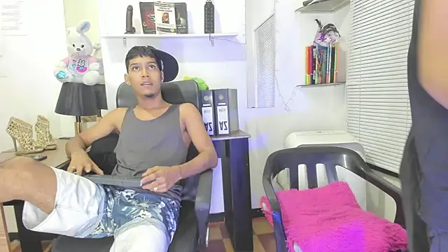 xxKamadevaxx online show from 04/17/26, 12:30