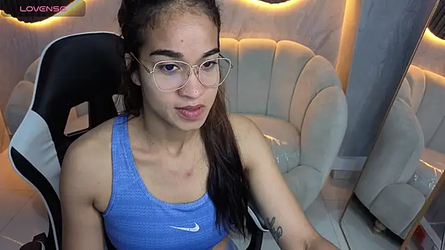 Maia Tx online show from 09/26/25, 12:53