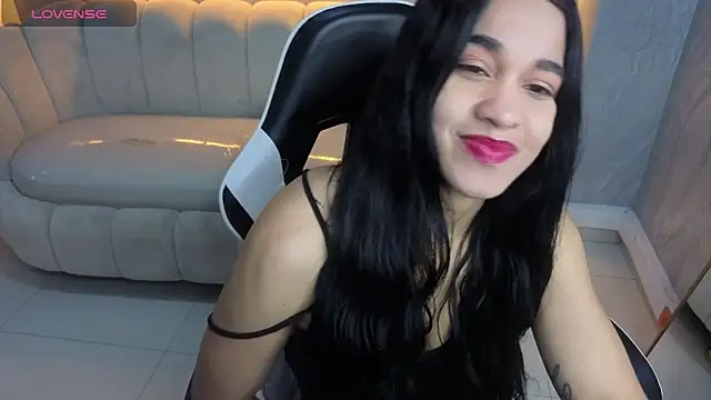 Maia Tx online show from 10/28/25, 12:52