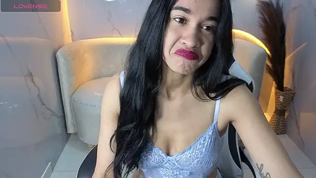 Maia Tx online show from 11/11/25, 01:00