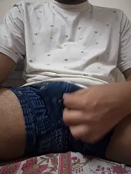 Snapshot of engineerboy14 chatting on 09/21/25, 11:12 engineerboy14 online show from 09/21/25, 11:12