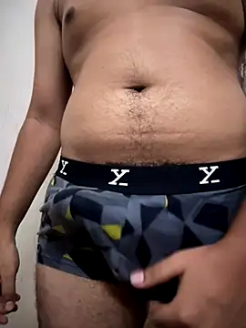 Snapshot of engineerboy14 chatting on 10/10/25, 06:18 engineerboy14 online show from 10/10/25, 06:18