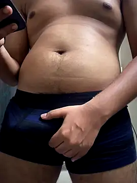 Snapshot of engineerboy14 chatting on 10/19/25, 07:03 engineerboy14 online show from 10/19/25, 07:03